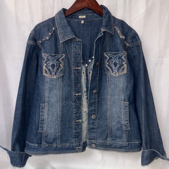 Reba Jackets & Blazers - Reba Dillards Embroidered Mesh Back Denim Jacket Embellished Studded Western